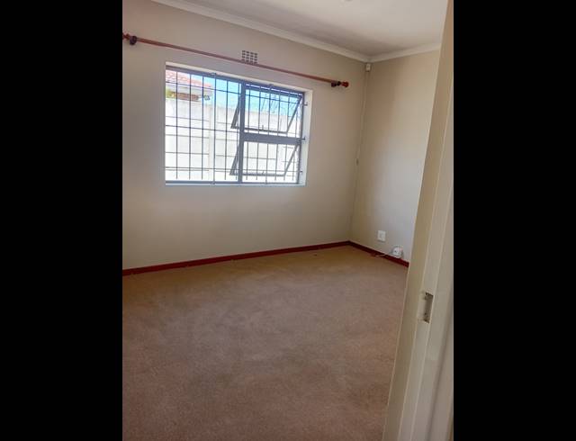 3 bed property to rent in KUILS RIVER